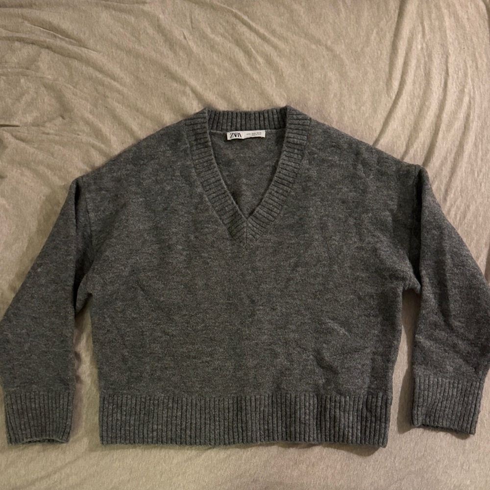 Zara Charcoal V-Neck Knit Sweater
